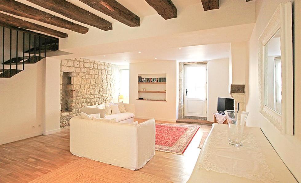 Maison De Lolivier, Beautiful Townhouse With Private Courtyard Holiday home